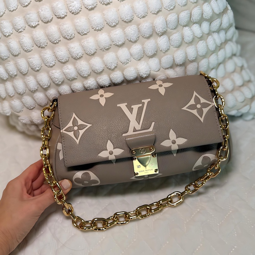 Louis Vuitton Brown and Cream Monogram Clutch